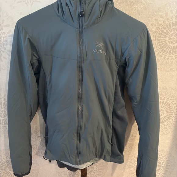 Arc'teryx Blue Performance Jacket - Picture 1 of 4